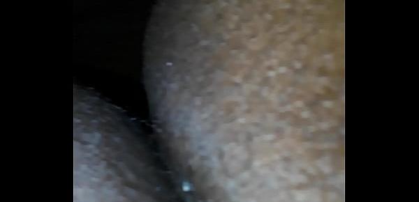  Black crackhead  ejaculate in her vagina